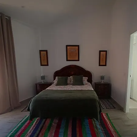 Accommodatie bij particulieren 25 De Abril