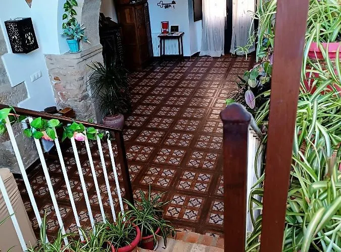 25 De Abril Homestay szállás *