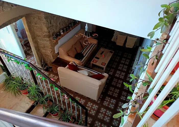 25 De Abril Homestay szállás